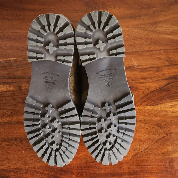 Blondo Verity Waterproof Boot - Picture 4 of 5